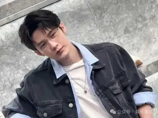 汪小菲与儿子:带货小王子的成长记